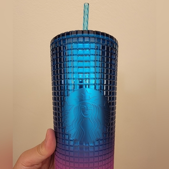 NWT Starbucks 2023 "Pride" Gradient Disco Ball Tumbler - Picture 3 of 6